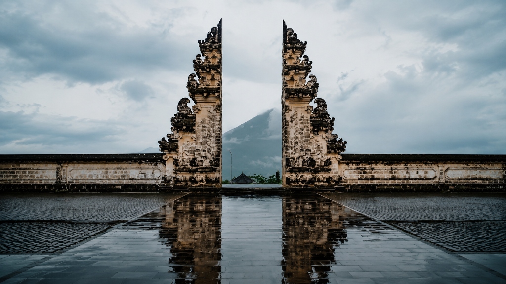 Trippy Travels - Bali Travel Experience Scenic Bali temple and tropical lake view for Trippy Travels international travel package