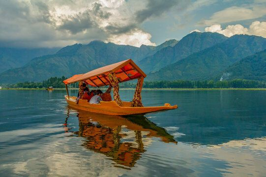 Dal Lake & Shikara Rides in Kashmir for Trippy Travels destination guide and curated itinerary