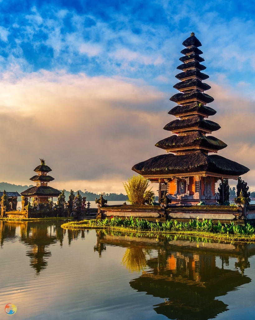 Trippy Travels - Bali - Uluwatu Temple Travel Experience Uluwatu Temple in Bali for Trippy Travels destination guide and curated itinerary