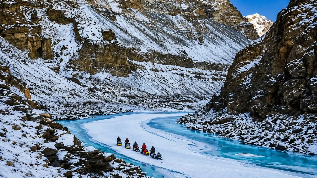 Chadar Trek trail in Leh Ladakh for Trippy Travels trekking adventure itinerary